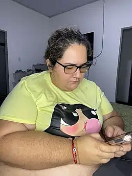 marianacooper1234 online show from May 17, 2:09 am