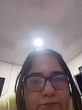 marianacooper1234 online show from July 3, 3:13 am