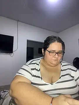 marianacooper1234 online show from July 11, 2:03 am