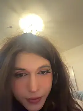 cutypiefull online show from August 1, 12:32 am