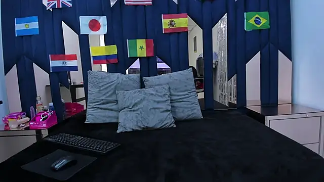 Sofia SyS online show from July 4, 2:01 pm