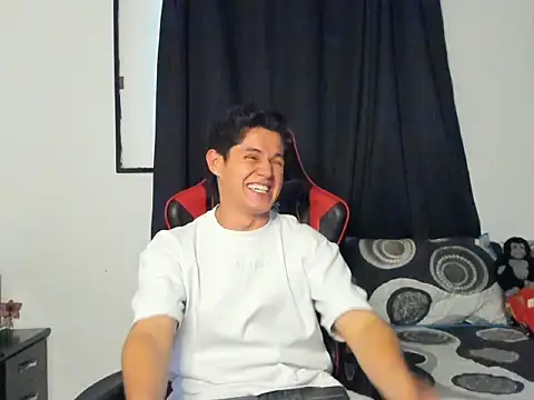 Erick Wallace online show from June 26, 5:06 pm
