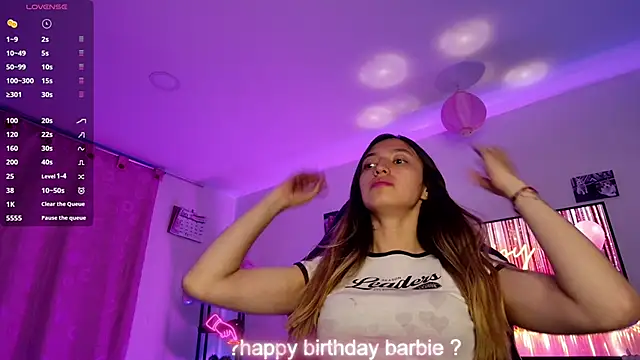Snapshot of Barbie20_ chatting on June 11, 11:36 pm Barbie20 online show from June 11, 11:36 pm
