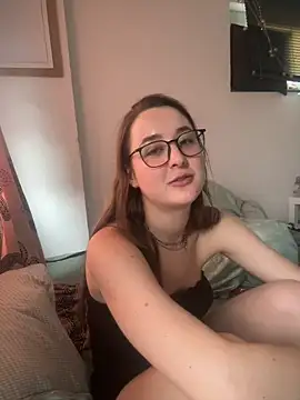 ZaylaDreams online show from June 17, 6:20 pm