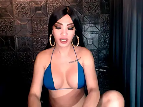 Snapshot of manila_pornstar chatting on July 17, 3:18 pm manila pornstar online show from July 17, 3:18 pm