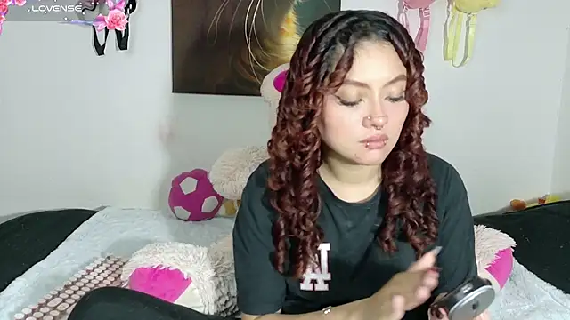 theiamoon online show from May 18, 10:26 pm