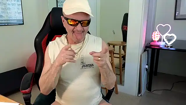 Snapshot of hotdadbod chatting on February 5, 9:40 pm hotdadbod online show from February 5, 9:40 pm