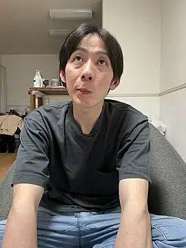 Snapshot of yan638 chatting on May 15, 12:01 pm yan638 online show from May 15, 12:01 pm