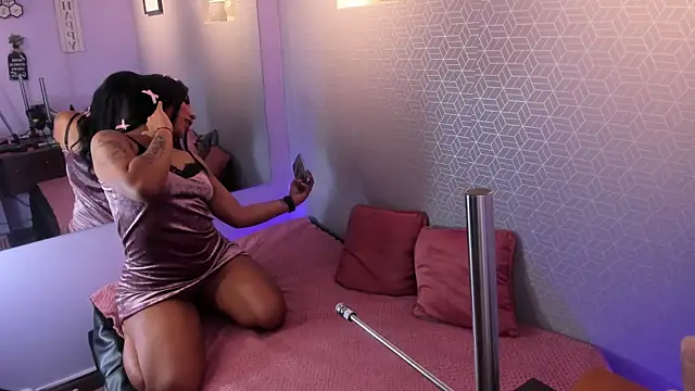 Snapshot of Nattasha_Pink chatting on June 14, 3:08 am Nattasha Pink online show from June 14, 3:08 am