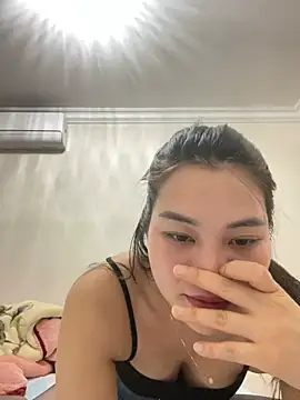 Snapshot of Lucky_xiao chatting on May 23, 5:39 pm Lucky xiao online show from May 23, 5:39 pm