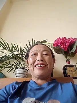 lili anhh online show from May 31, 5:48 am