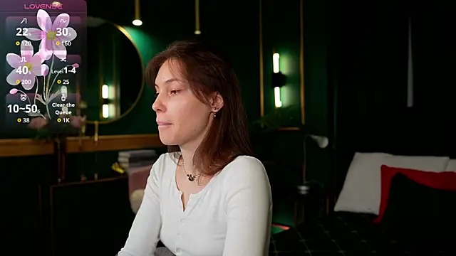 Snapshot of Mili_Joy chatting on June 6, 5:39 pm Mili Joy online show from June 6, 5:39 pm