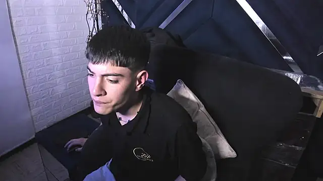 andylol330 online show from July 18, 5:55 am
