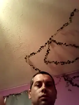 Johnathanleenol online show from June 22, 11:35 pm