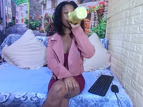 Snapshot of ebonymeera chatting on May 26, 5:36 am ebonymeera online show from May 26, 5:36 am