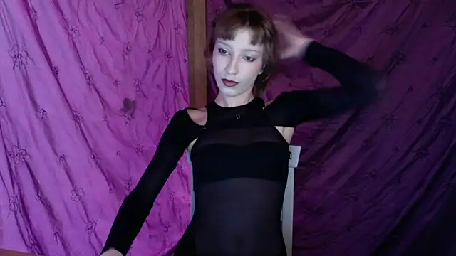 Snapshot of AlexaWetDream chatting on July 23, 1:53 pm AlexaWetDream online show from July 23, 1:53 pm