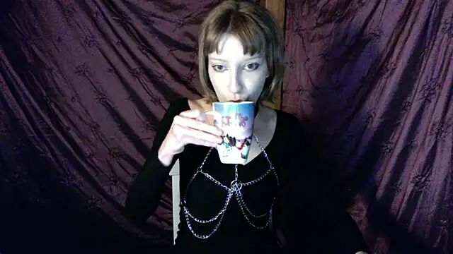 Snapshot of AlexaWetDream chatting on July 24, 7:12 pm AlexaWetDream online show from July 24, 7:12 pm