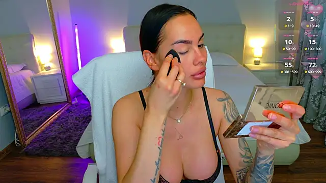 Snapshot of BabyyGirll_ chatting on June 10, 4:45 am BabyyGirll online show from June 10, 4:45 am
