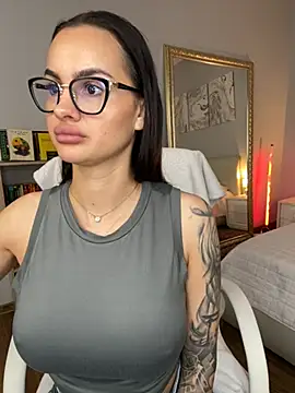BabyyGirll  online show from June 18, 9:14 am