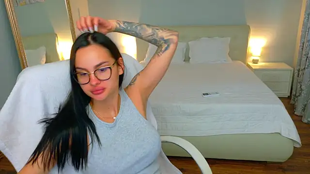 BabyyGirll  online show from July 29, 4:43 am