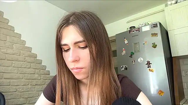 Snapshot of ZaraGuyette chatting on May 16, 12:04 pm ZaraGuyette online show from May 16, 12:04 pm