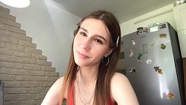 Snapshot of ZaraGuyette chatting on June 1, 12:07 pm ZaraGuyette online show from June 1, 12:07 pm