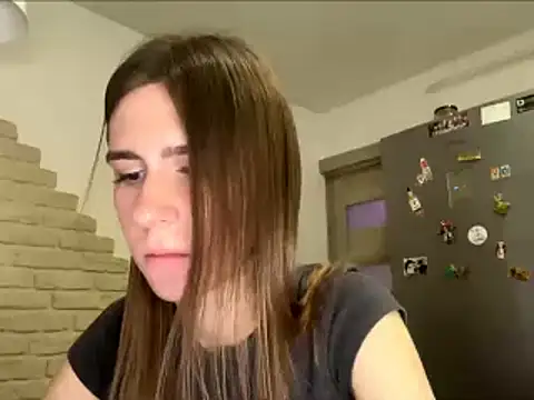 ZaraGuyette online show from July 14, 10:26 pm