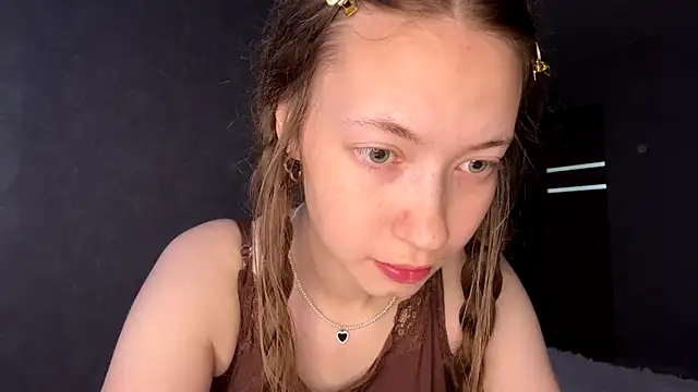 Emily Mur  online show from July 17, 5:03 am