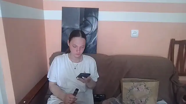 Snapshot of JulianeHedgpeth chatting on June 15, 9:22 am JulianeHedgpeth online show from June 15, 9:22 am