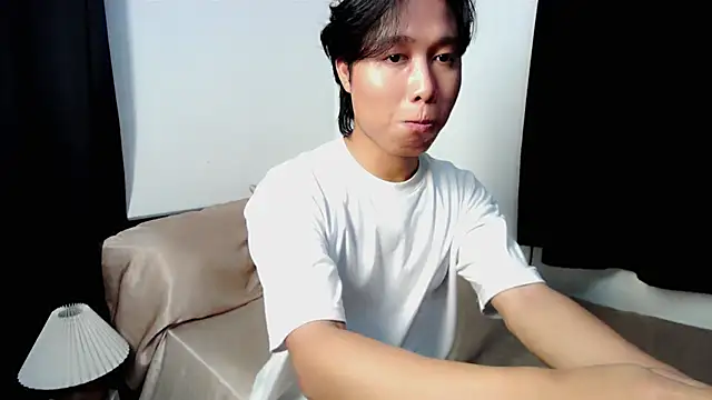 Snapshot of caspian_cum chatting on June 6, 8:24 pm caspian cum online show from June 6, 8:24 pm