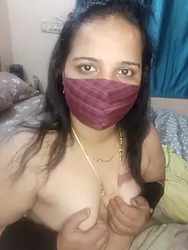 Snapshot of pirainilla chatting on May 23, 3:27 pm pirainilla online show from May 23, 3:27 pm