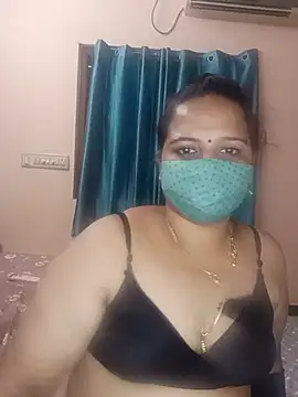 Snapshot of pirainilla chatting on May 28, 5:10 pm pirainilla online show from May 28, 5:10 pm