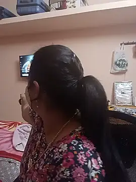 pirainilla online show from July 3, 5:08 pm