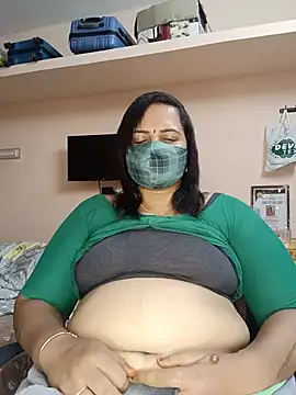 pirainilla online show from July 28, 6:20 pm
