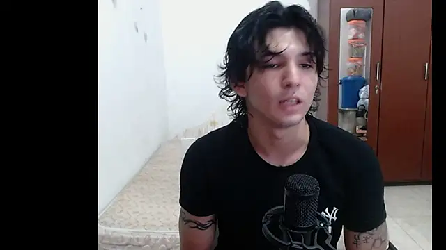 Snapshot of Archangel__ chatting on May 17, 1:14 am Archangel online show from May 17, 1:14 am