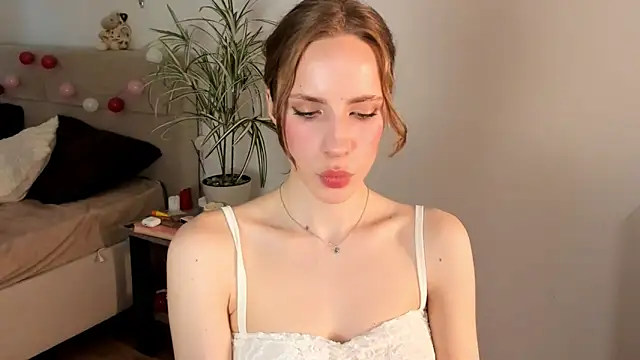 Snapshot of imogensy chatting on June 4, 2:12 pm imogensy online show from June 4, 2:12 pm