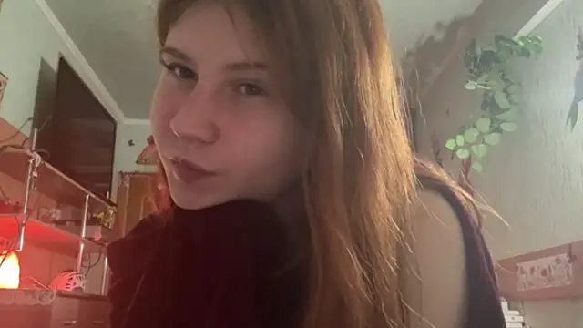Snapshot of EmmaLovelyBB chatting on May 14, 7:20 pm EmmaLovelyBB online show from May 14, 7:20 pm