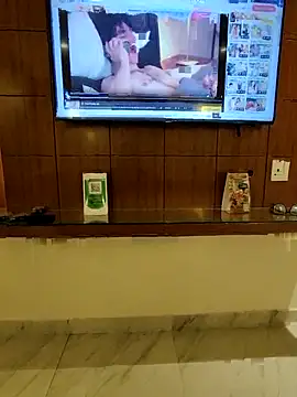 MrgigoloNCRRR9 online show from June 19, 2:32 pm