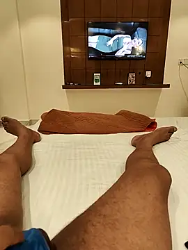 MrgigoloNCRRR9 online show from July 6, 3:14 pm