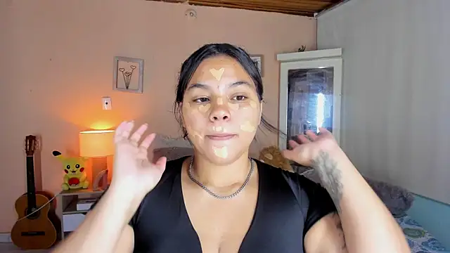 Snapshot of naomy_ruiz_ chatting on May 26, 11:50 am naomy ruiz online show from May 26, 11:50 am