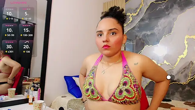 Snapshot of Sol__Latina chatting on May 27, 12:13 pm Sol Latina online show from May 27, 12:13 pm