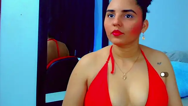 Snapshot of Sol__Latina chatting on June 7, 2:59 am Sol Latina online show from June 7, 2:59 am