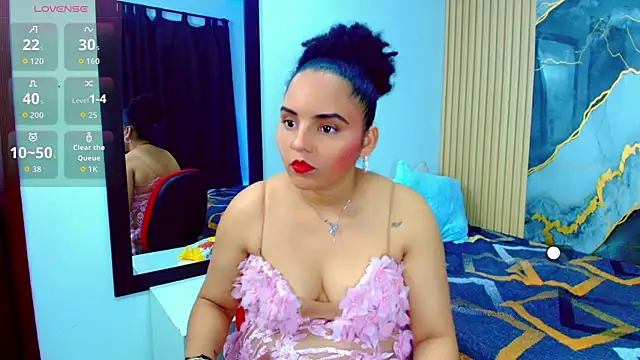 Snapshot of Sol__Latina chatting on June 9, 3:51 am Sol Latina online show from June 9, 3:51 am