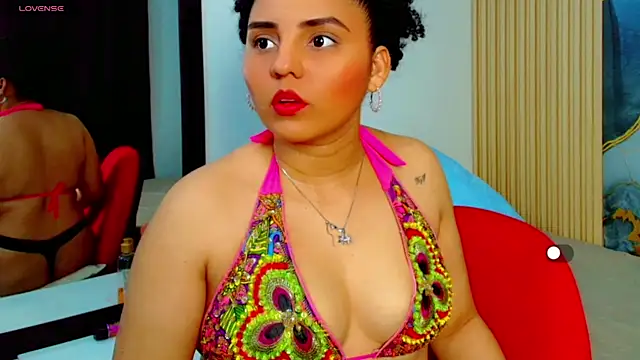Snapshot of Sol__Latina chatting on June 12, 4:11 am Sol Latina online show from June 12, 4:11 am