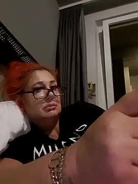 Snapshot of AshleyGinger__ chatting on June 2, 9:17 pm AshleyGinger online show from June 2, 9:17 pm
