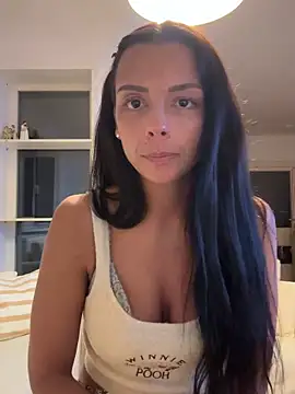 Snapshot of SweetLillySugar_ chatting on June 17, 10:54 pm SweetLillySugar online show from June 17, 10:54 pm