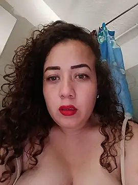 Snapshot of amaia_15 chatting on May 23, 3:38 pm amaia 15 online show from May 23, 3:38 pm