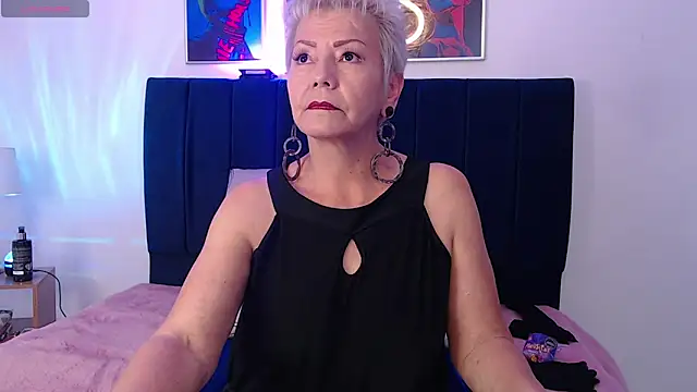 Jacky Smith1 online show from May 28, 7:00 pm
