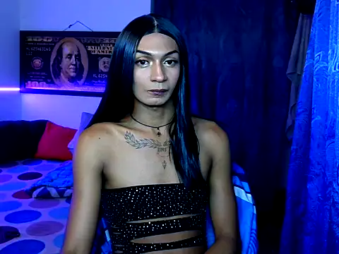 Snapshot of Alexxasexy chatting on May 25, 8:59 pm Alexxasexy online show from May 25, 8:59 pm