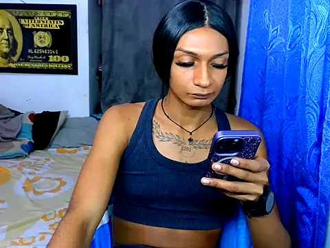 Snapshot of Alexxasexy chatting on June 3, 1:36 pm Alexxasexy online show from June 3, 1:36 pm